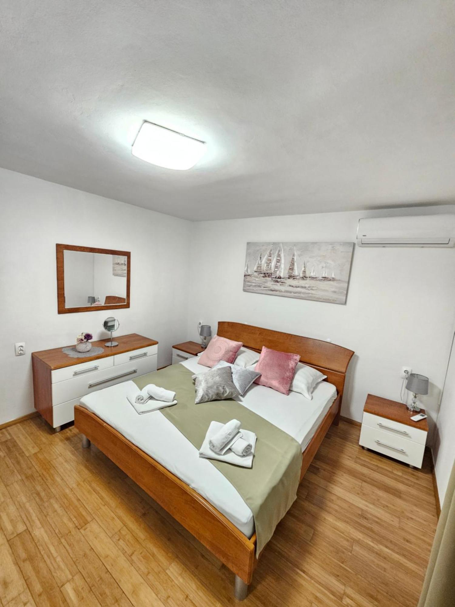 Apartments Iva Makarska Eksteriør bilde